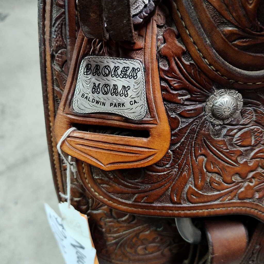 Saddle Show Broken Horn Brand