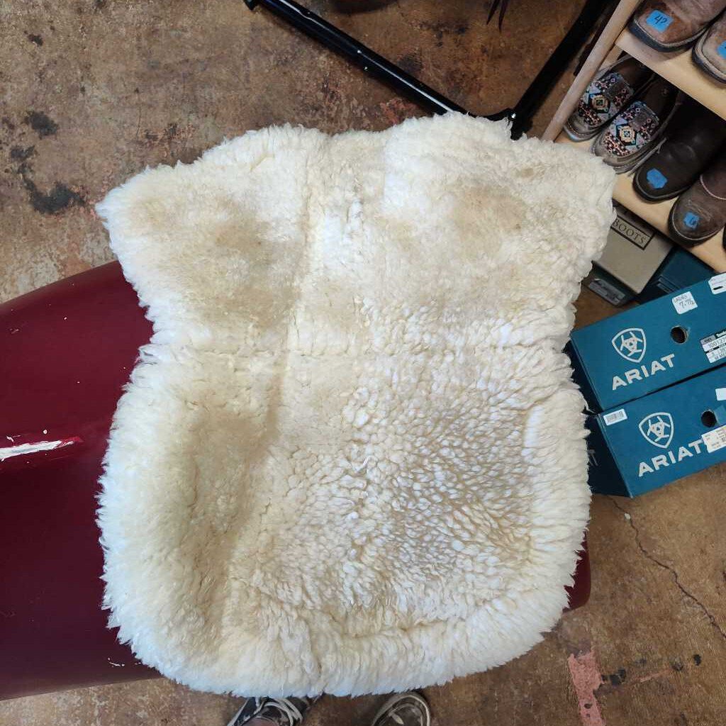 Dover- Wool Half Pad