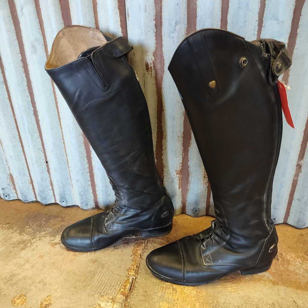 Field boots