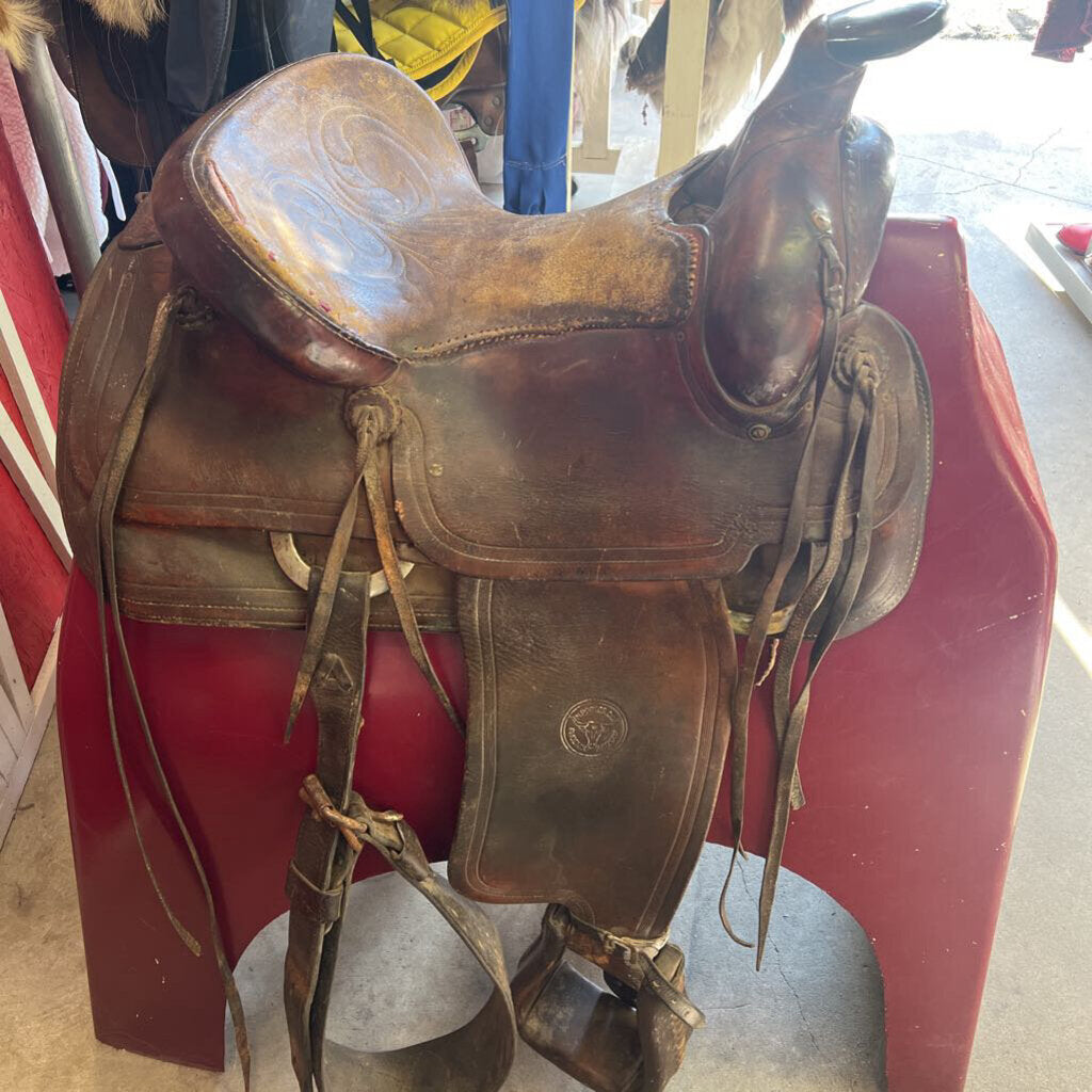 western Roping saddle