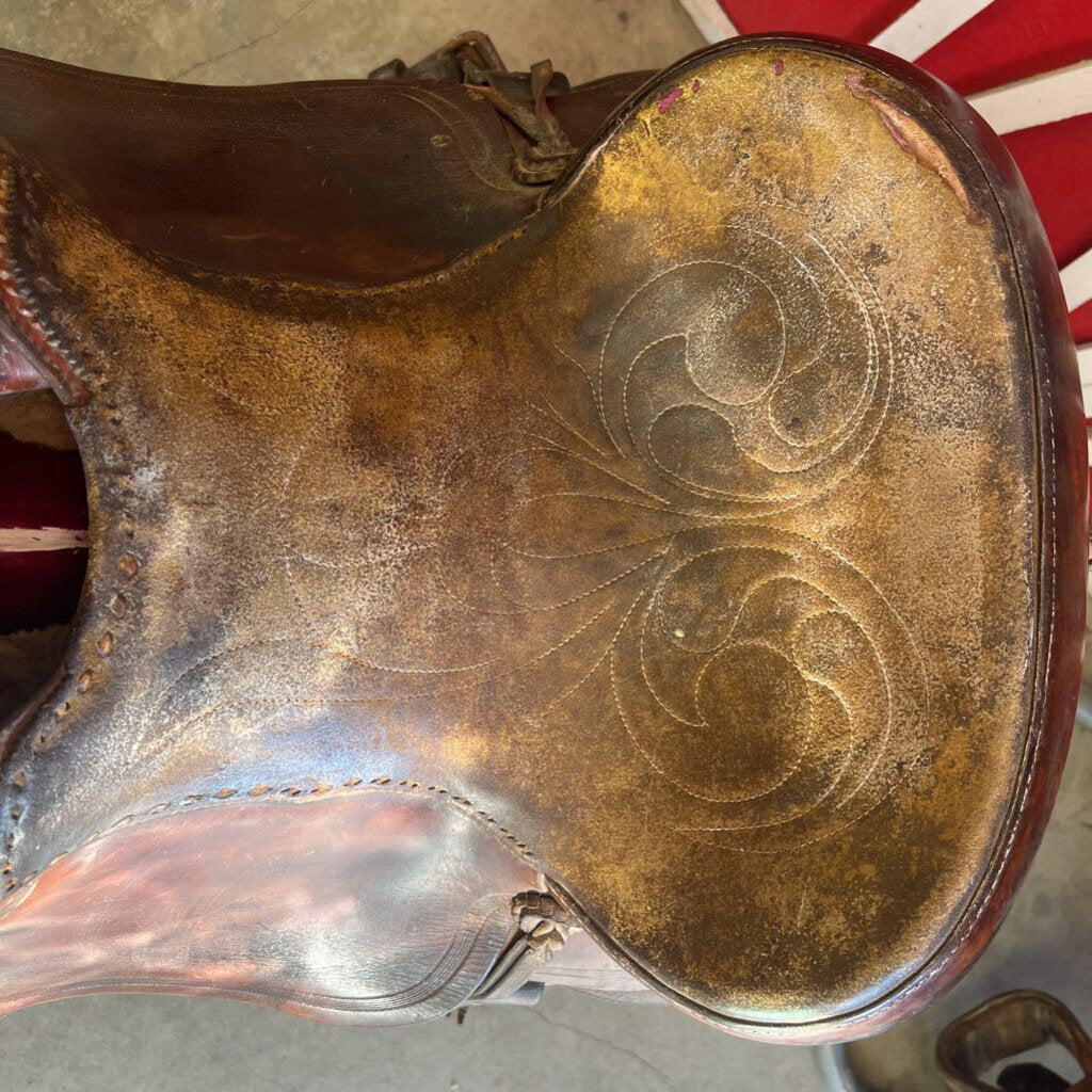 western Roping saddle