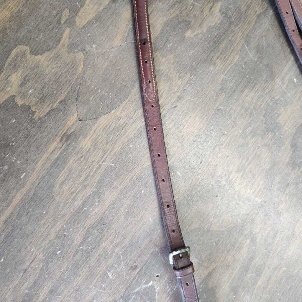 English standing martingale