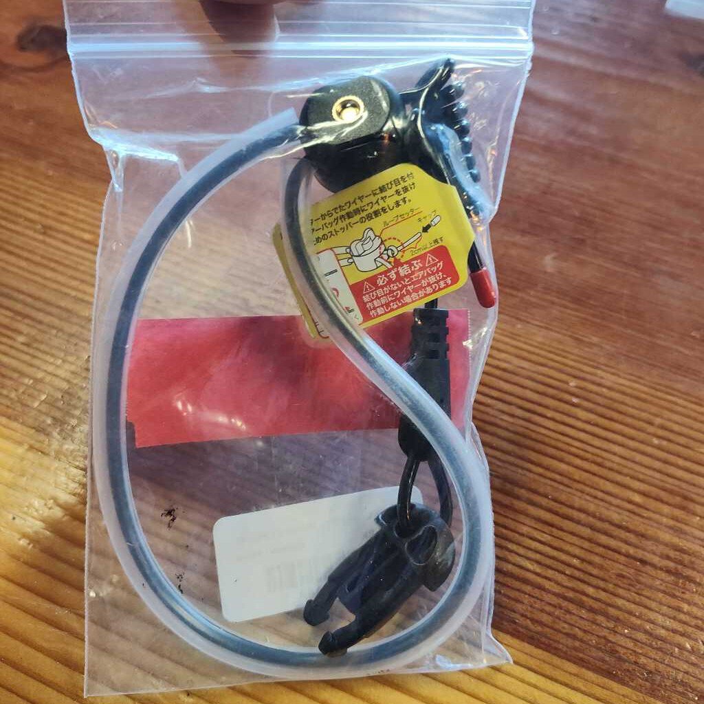 Western- air vest attachmant