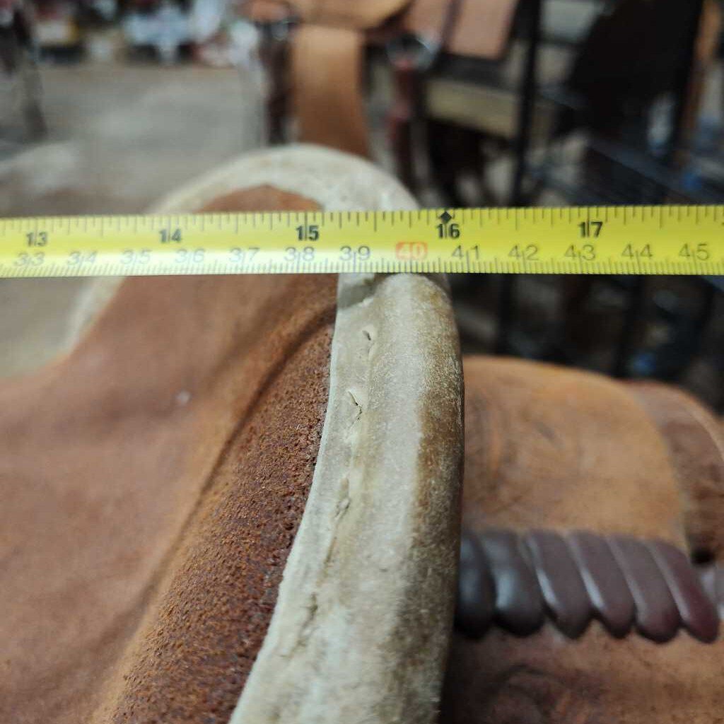Ranch/ roping saddle