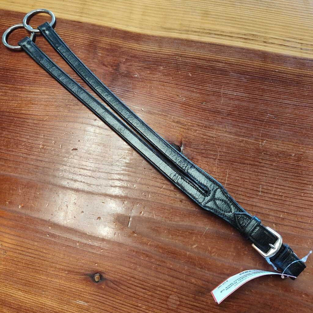 Running martingale attachment