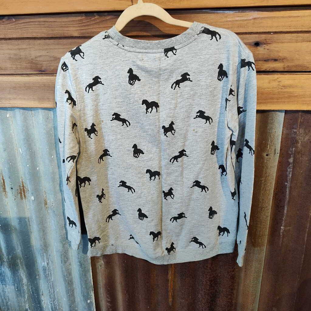 Pull over sweartshirt