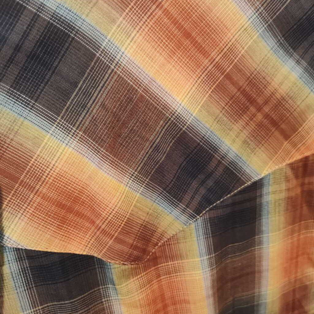 Long sleeve- Snaps- Adult