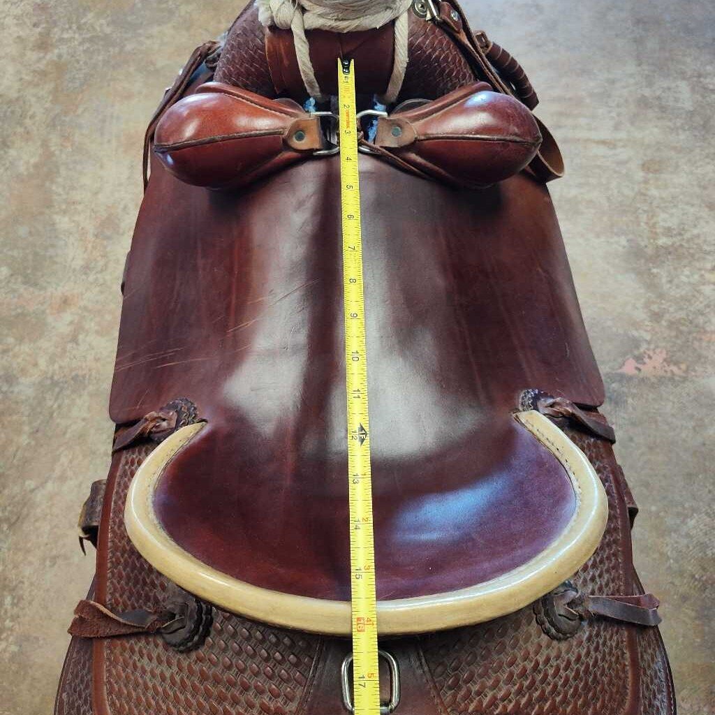Ranch saddle