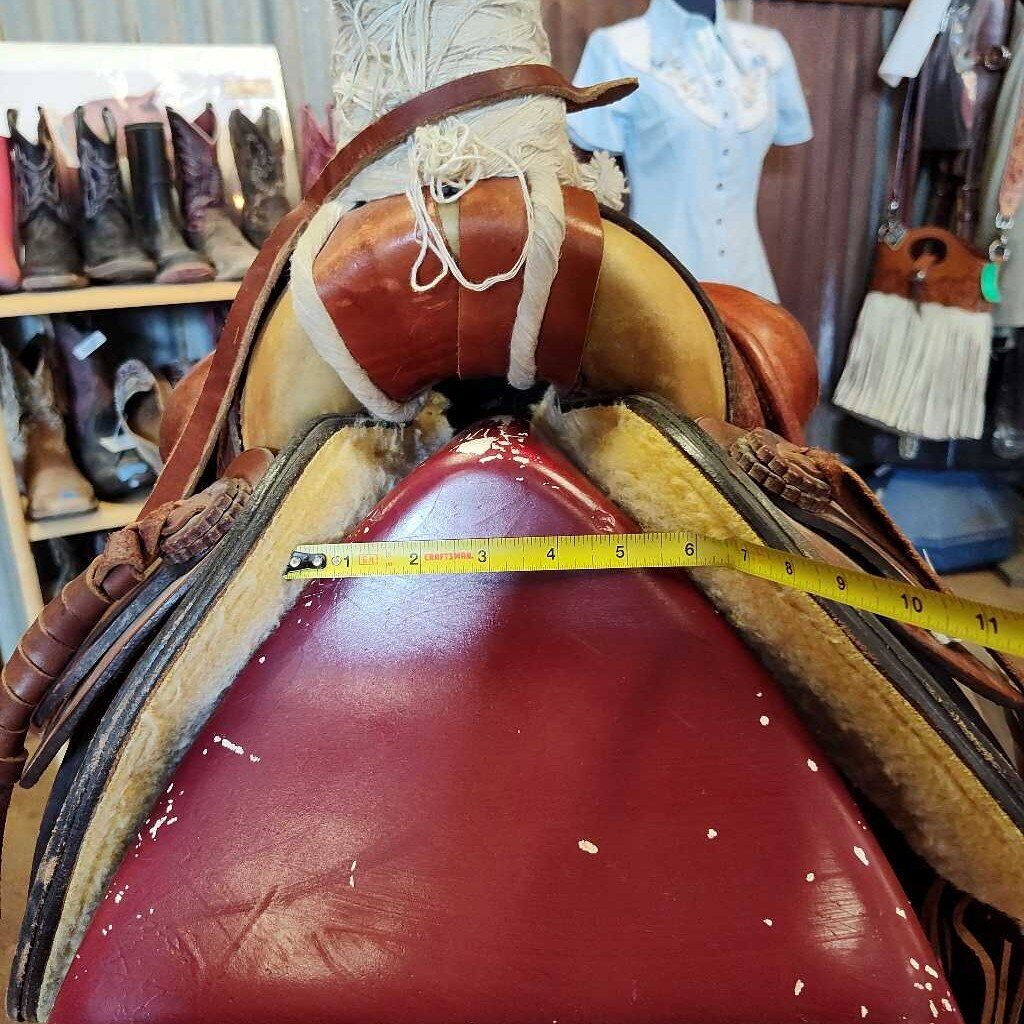 Ranch saddle