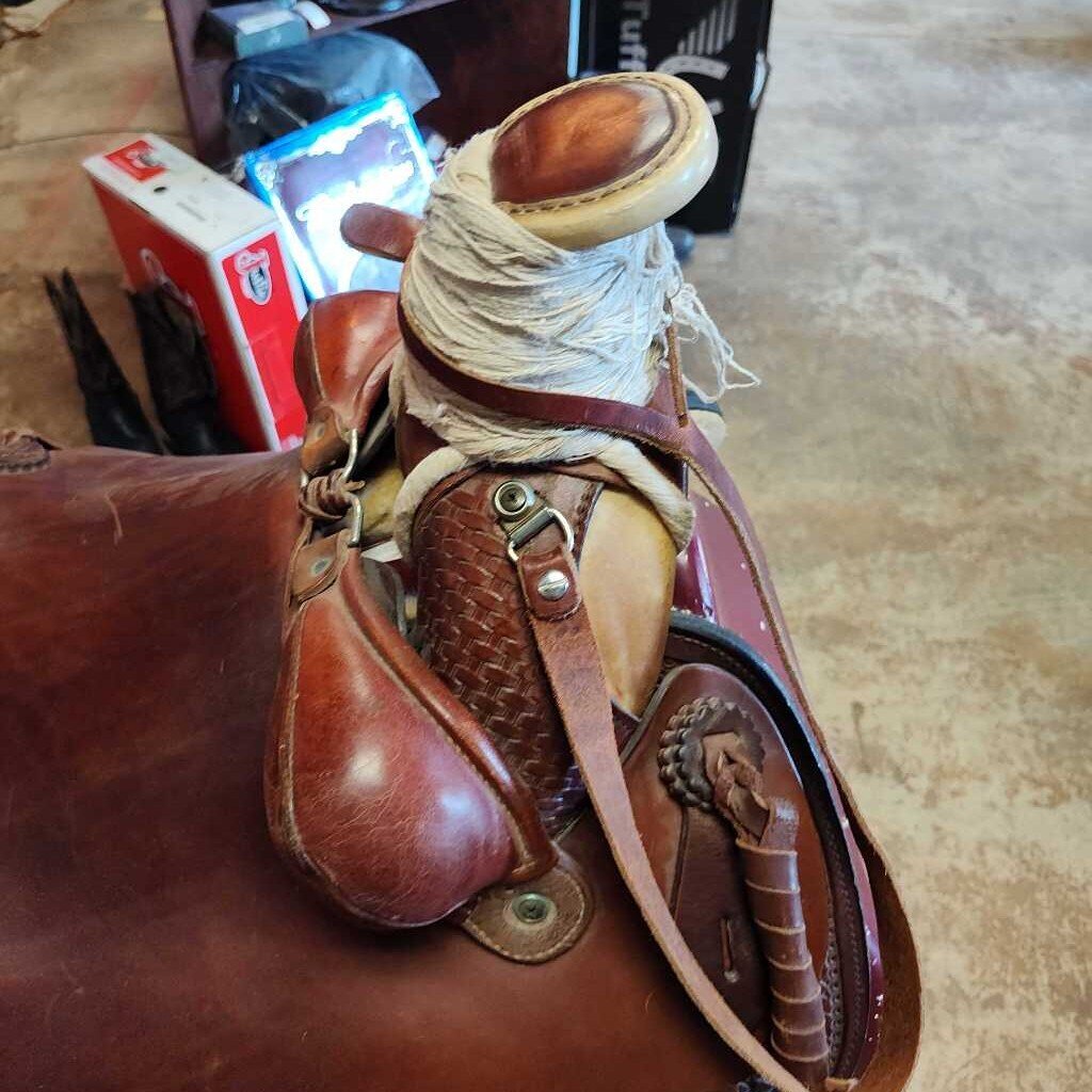 Ranch saddle