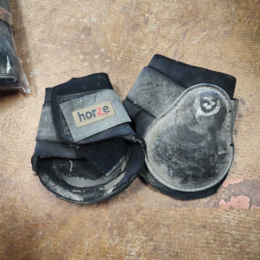 Fetlock boots