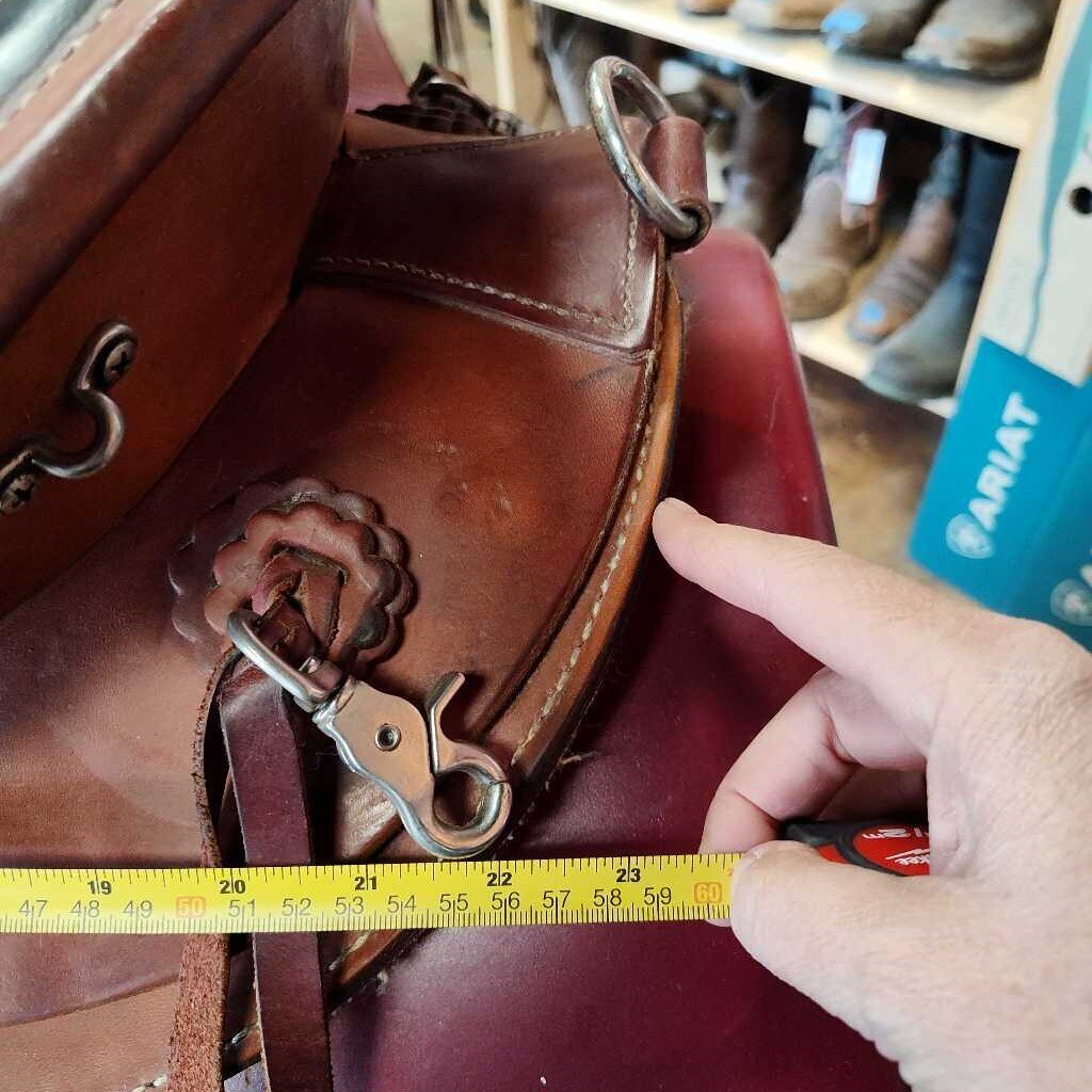 Leather endurance saddle