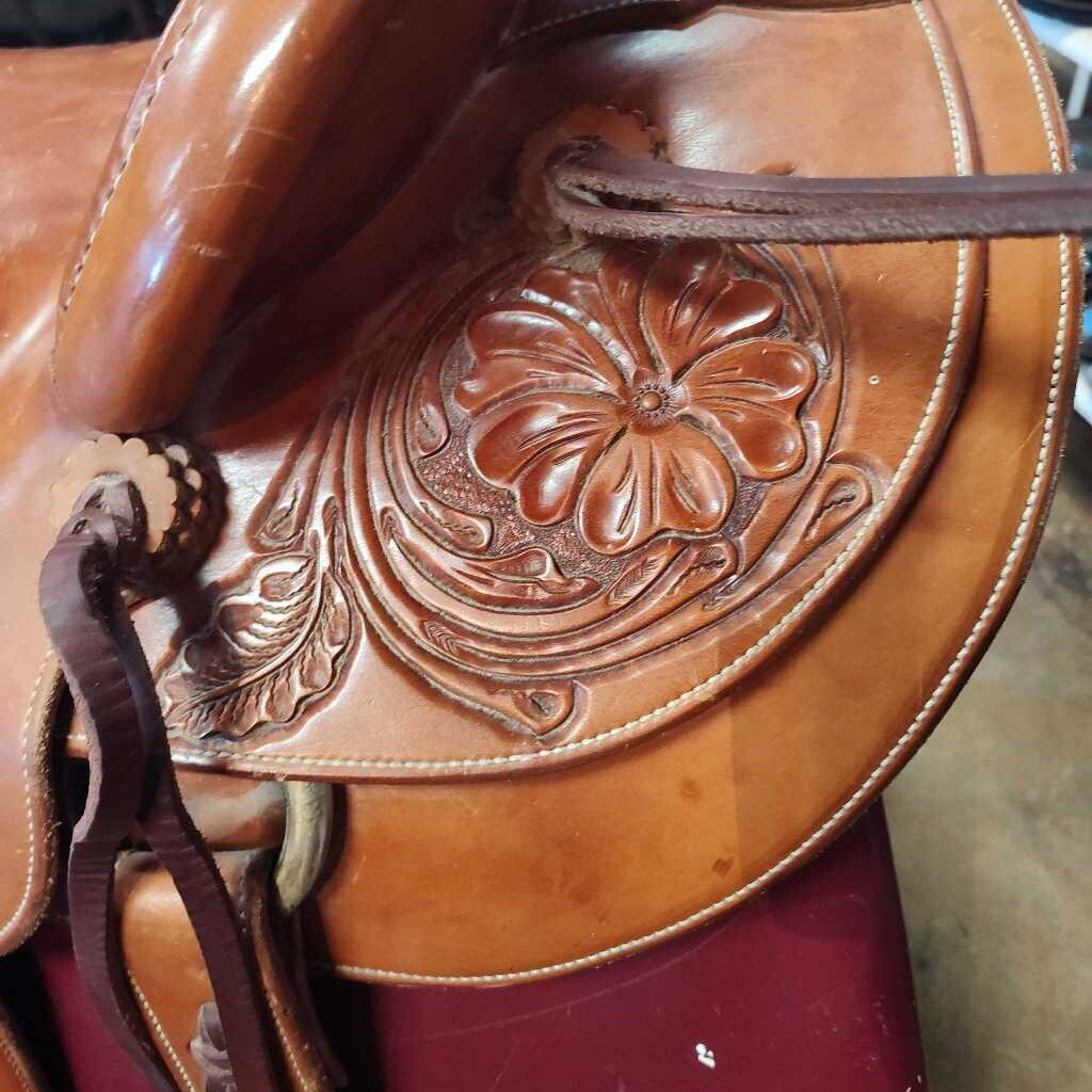 Ranch saddle