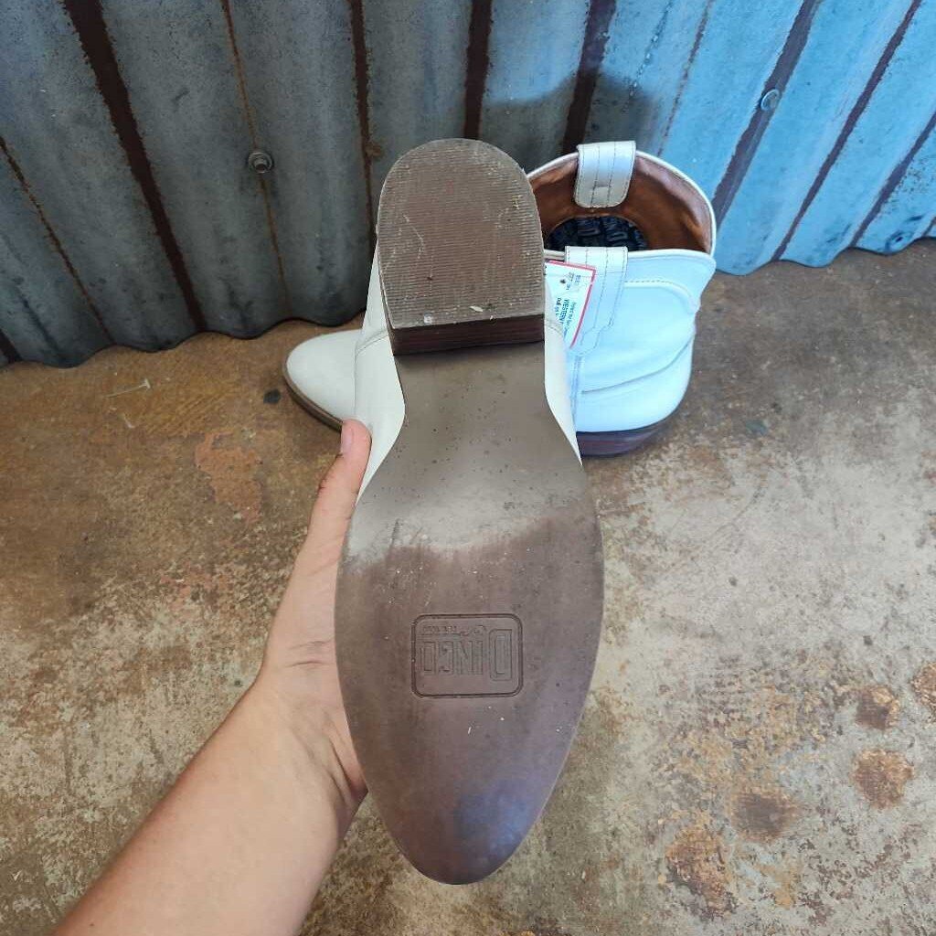 short pull on boots- ladies