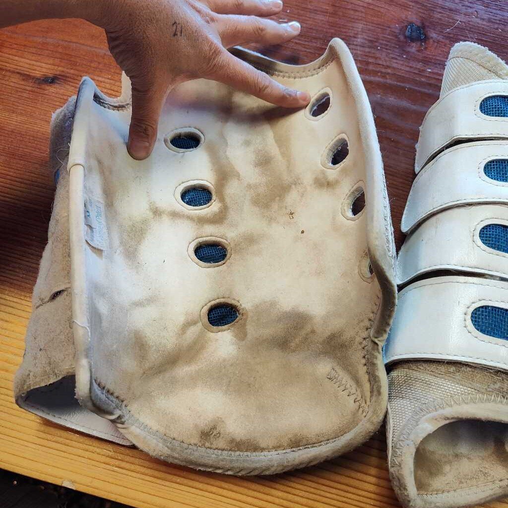 Air cooled - Fronts and rear- eventing boots
