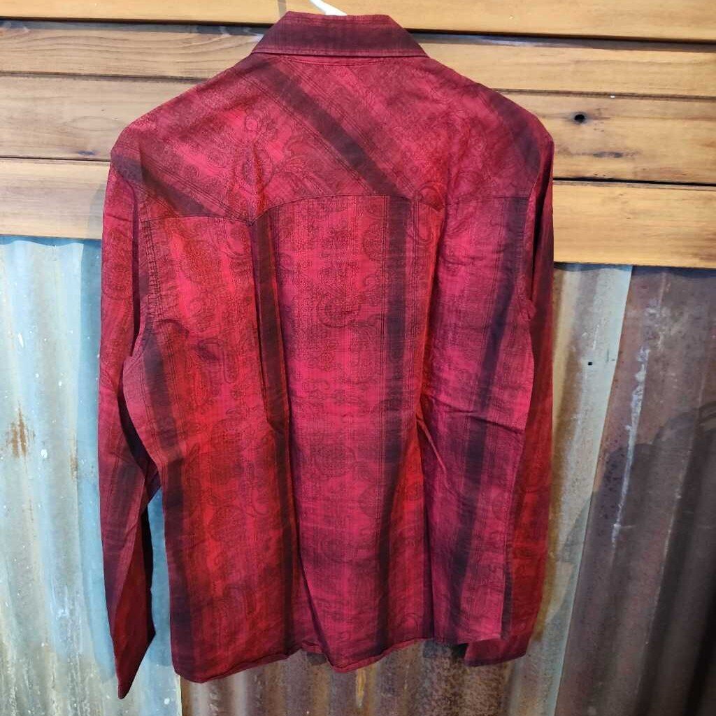 Long sleeve snaps