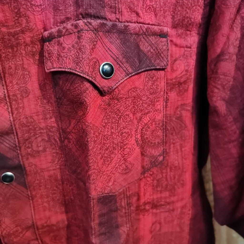 Long sleeve snaps