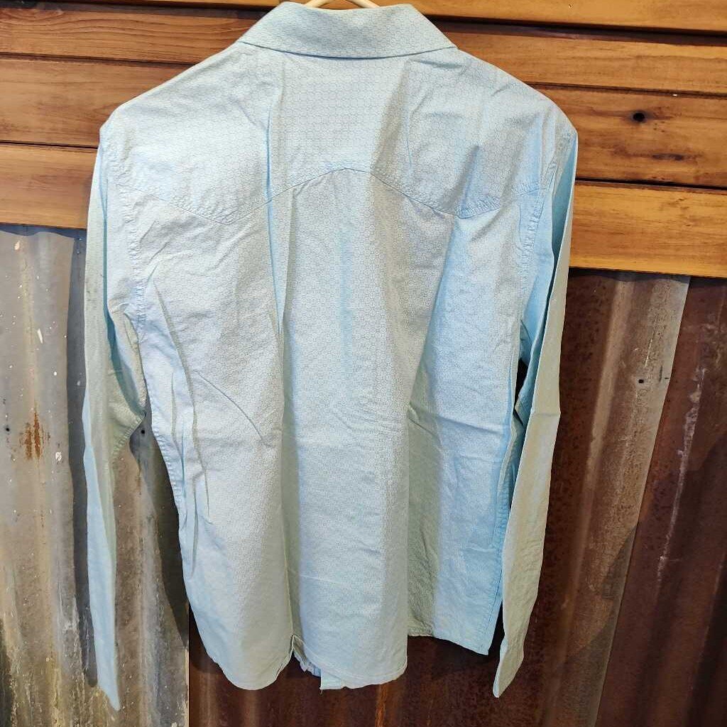 Long sleeve snaps