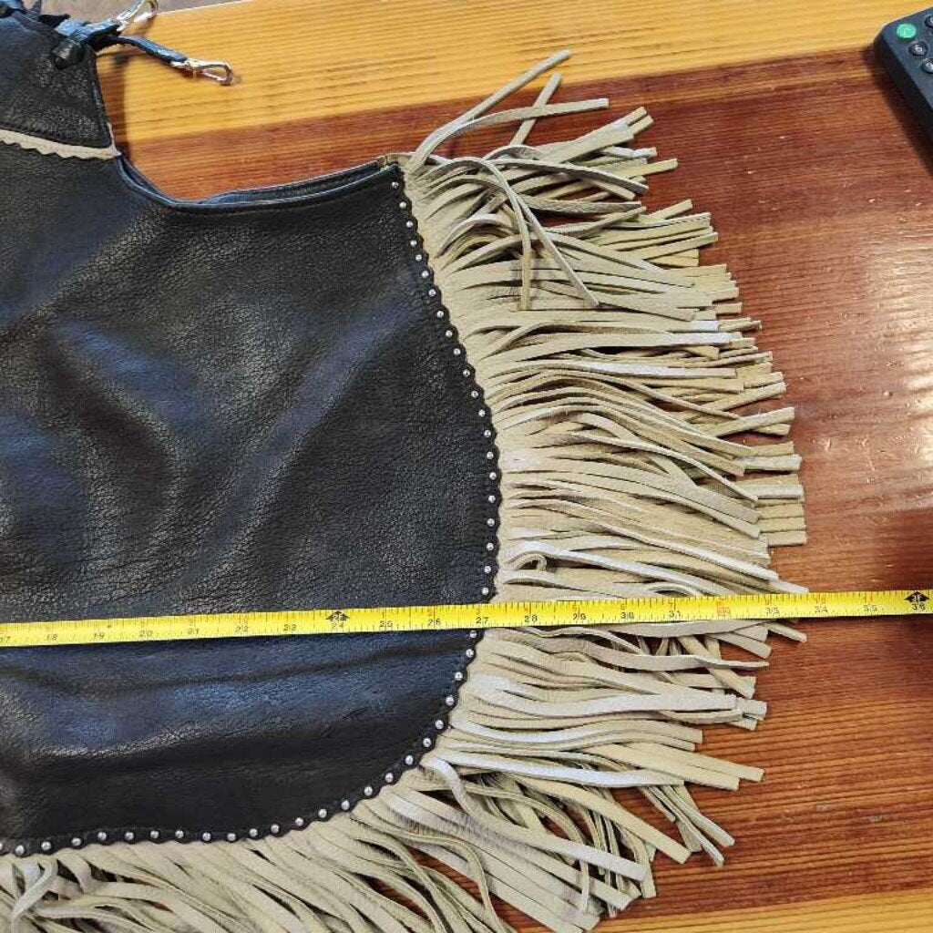 Chinks with basket weave and cross details
