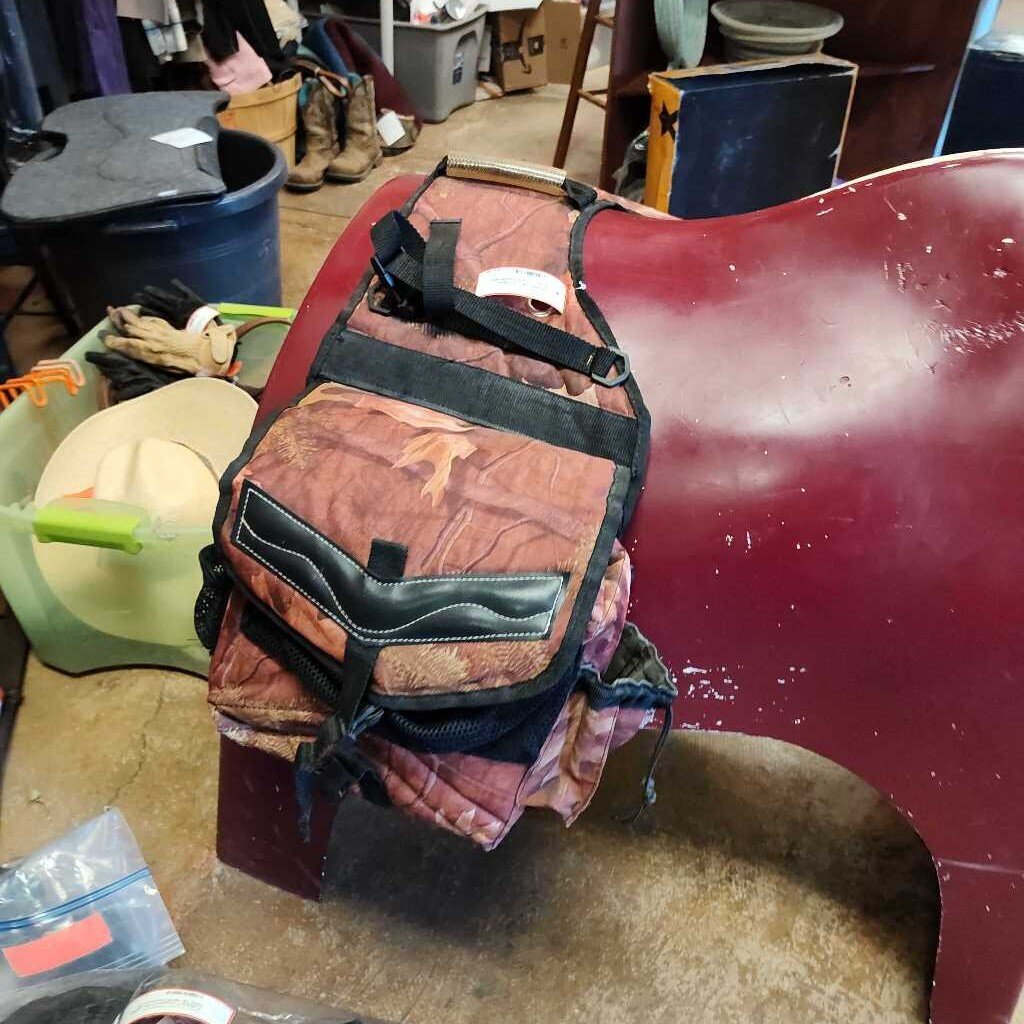 Insulated cantle bag