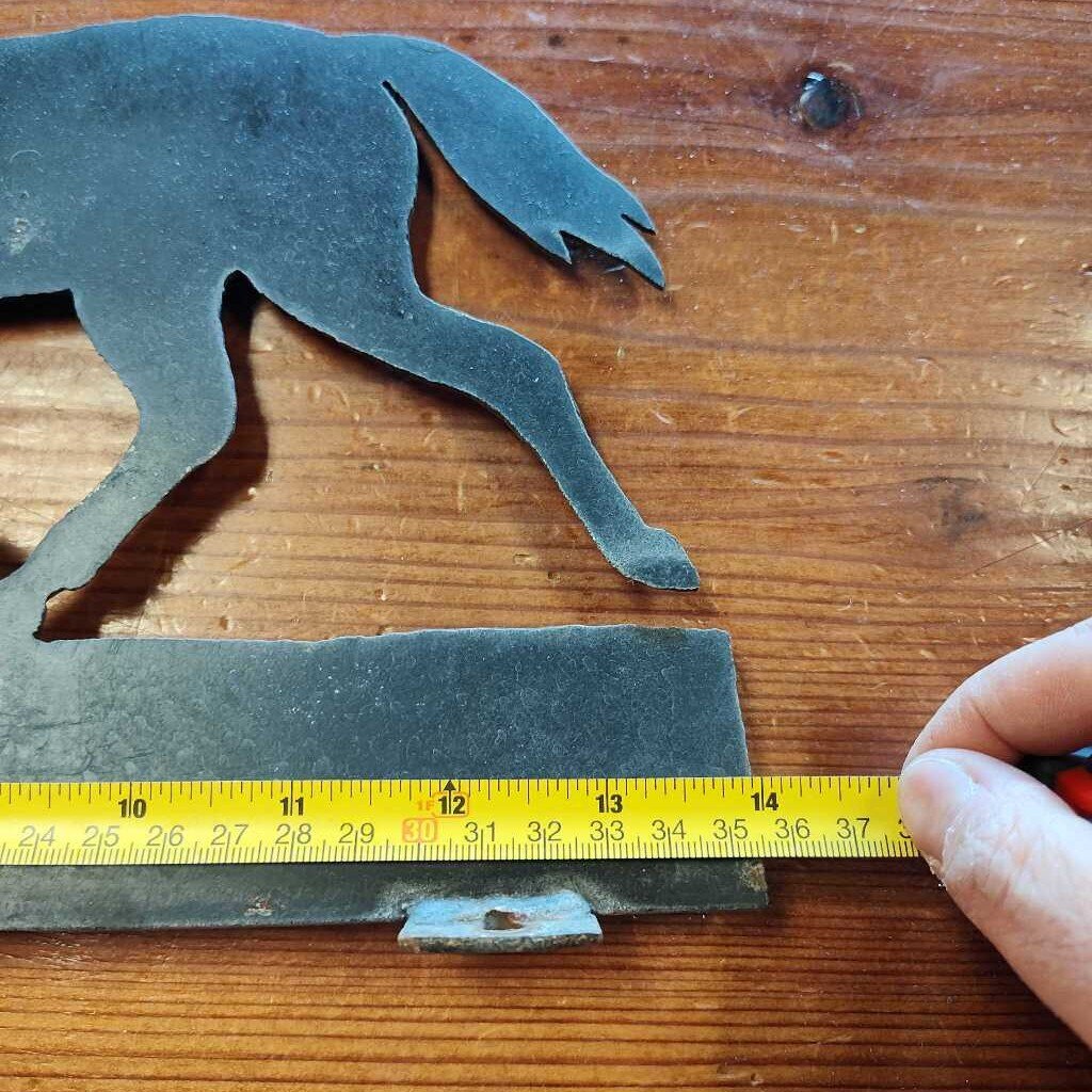 Mail box topper
