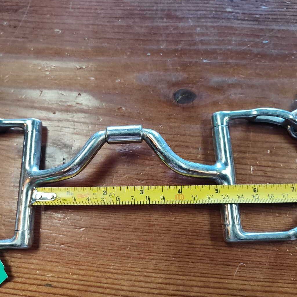 D ring with hooks
