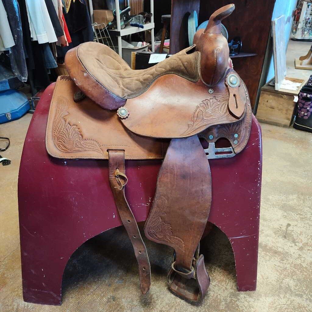 All around saddle