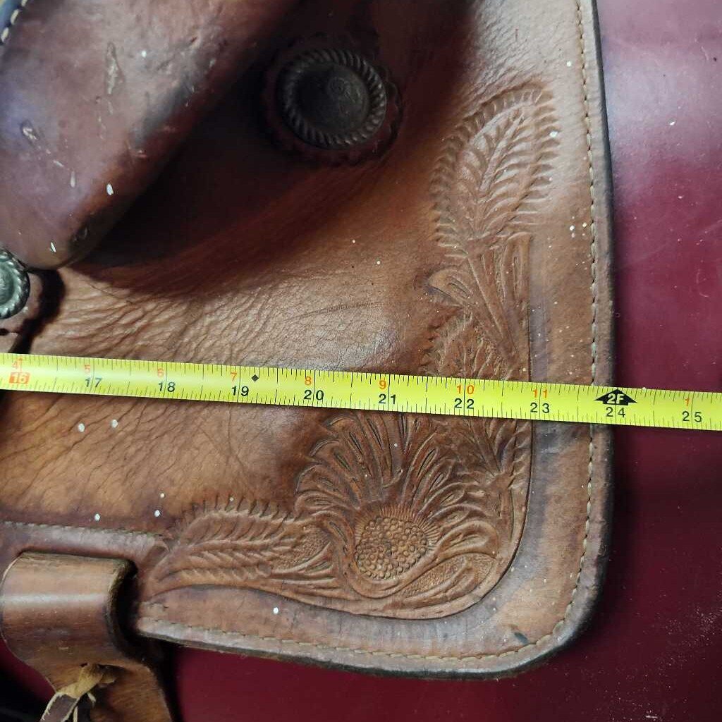 All around saddle