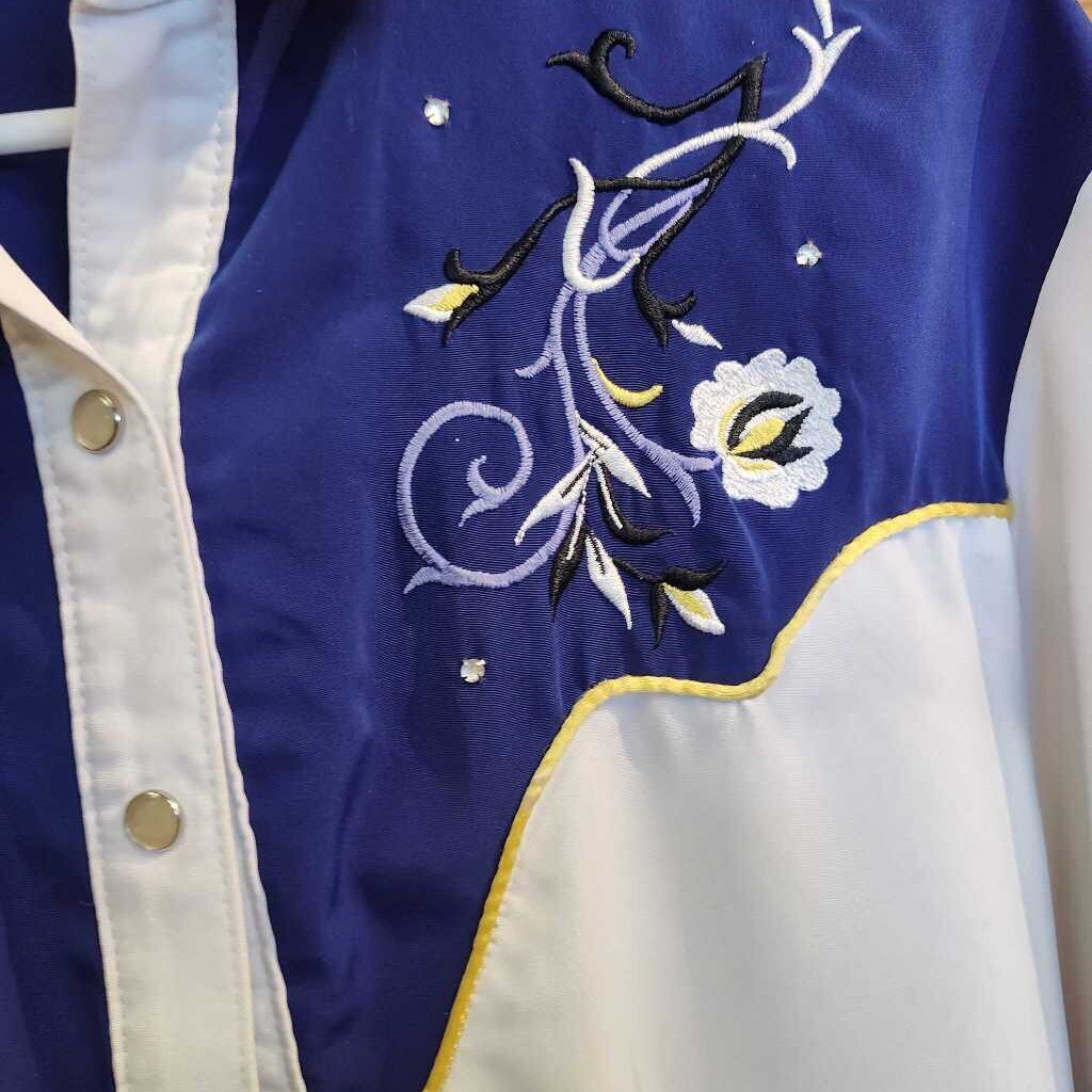 Long sleeve snaps- Embrodary