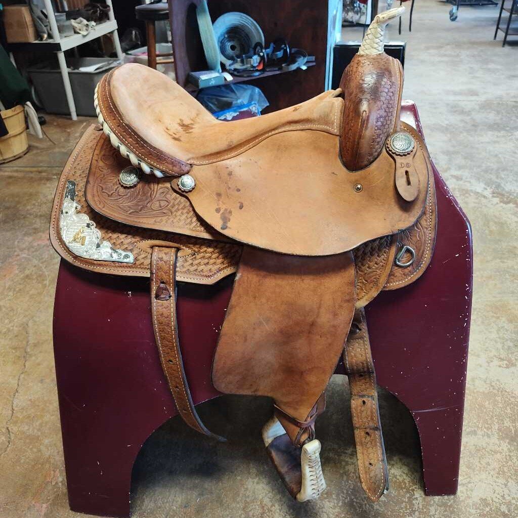 Barrel saddle