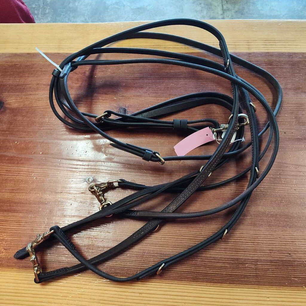 Like new- Split reins german martingale