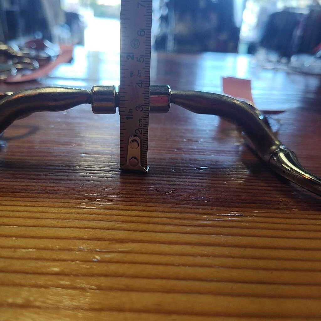 Short shank comfort mouth