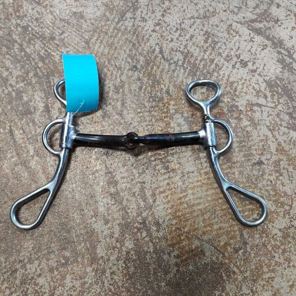 Short shank snaffle