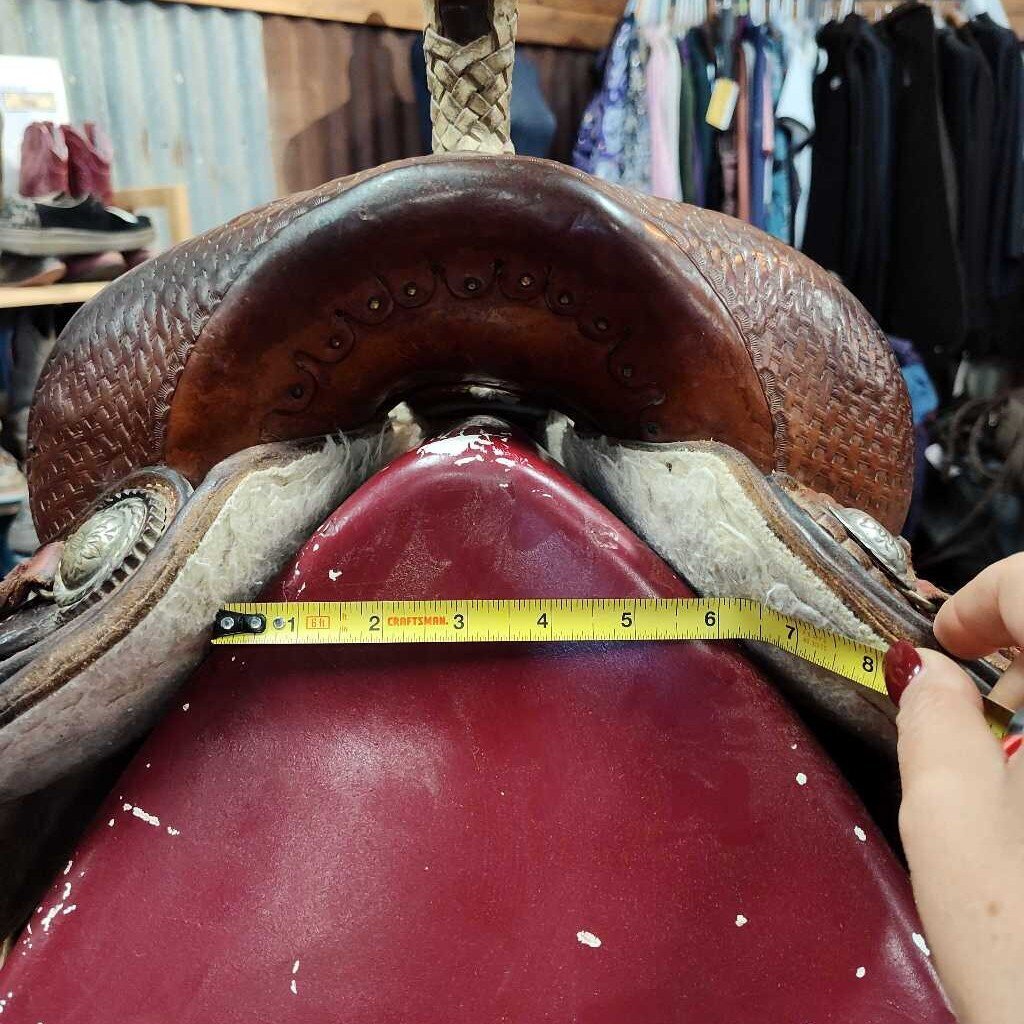 Barrel saddle