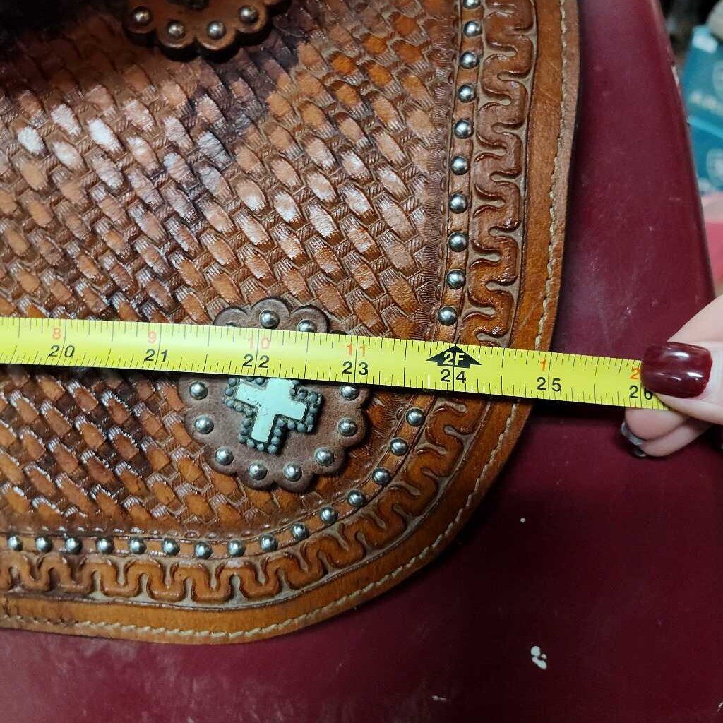 barrel/ trail saddle