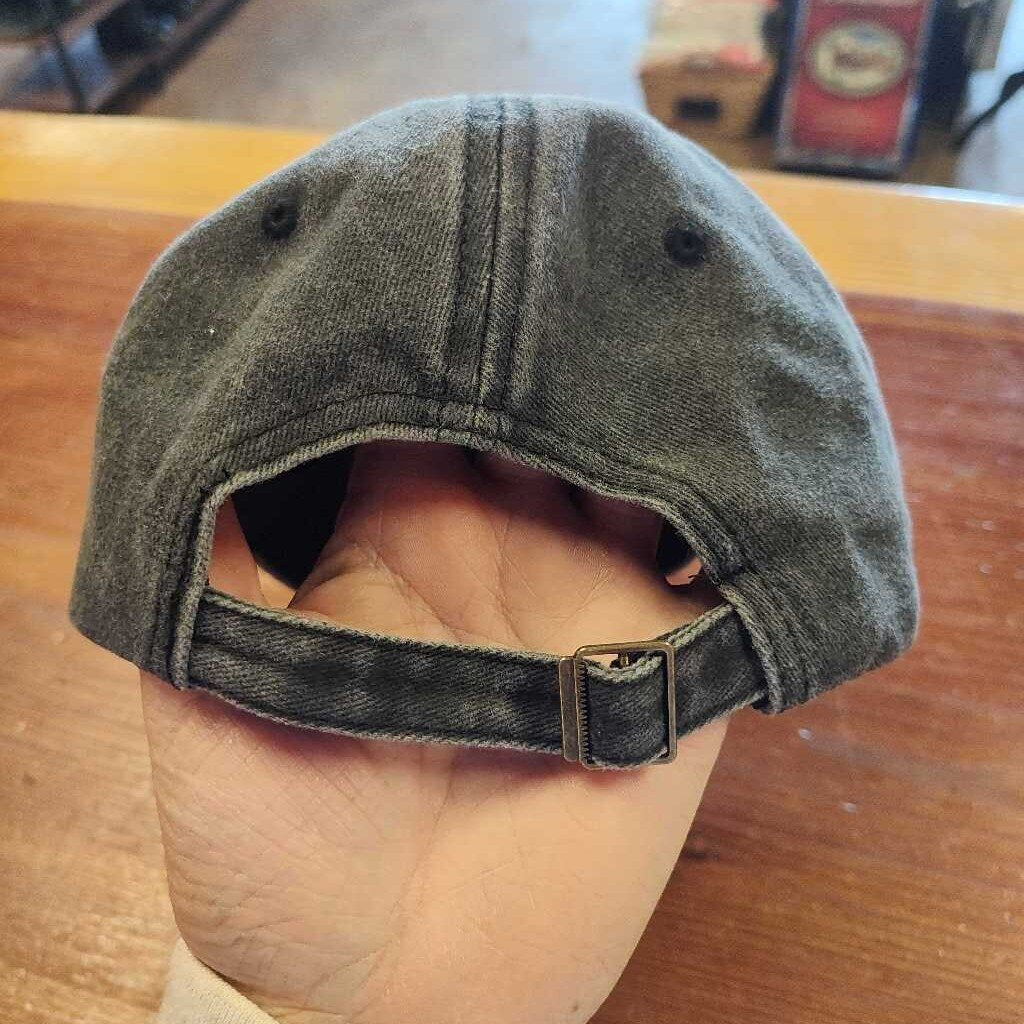baseball hat- used