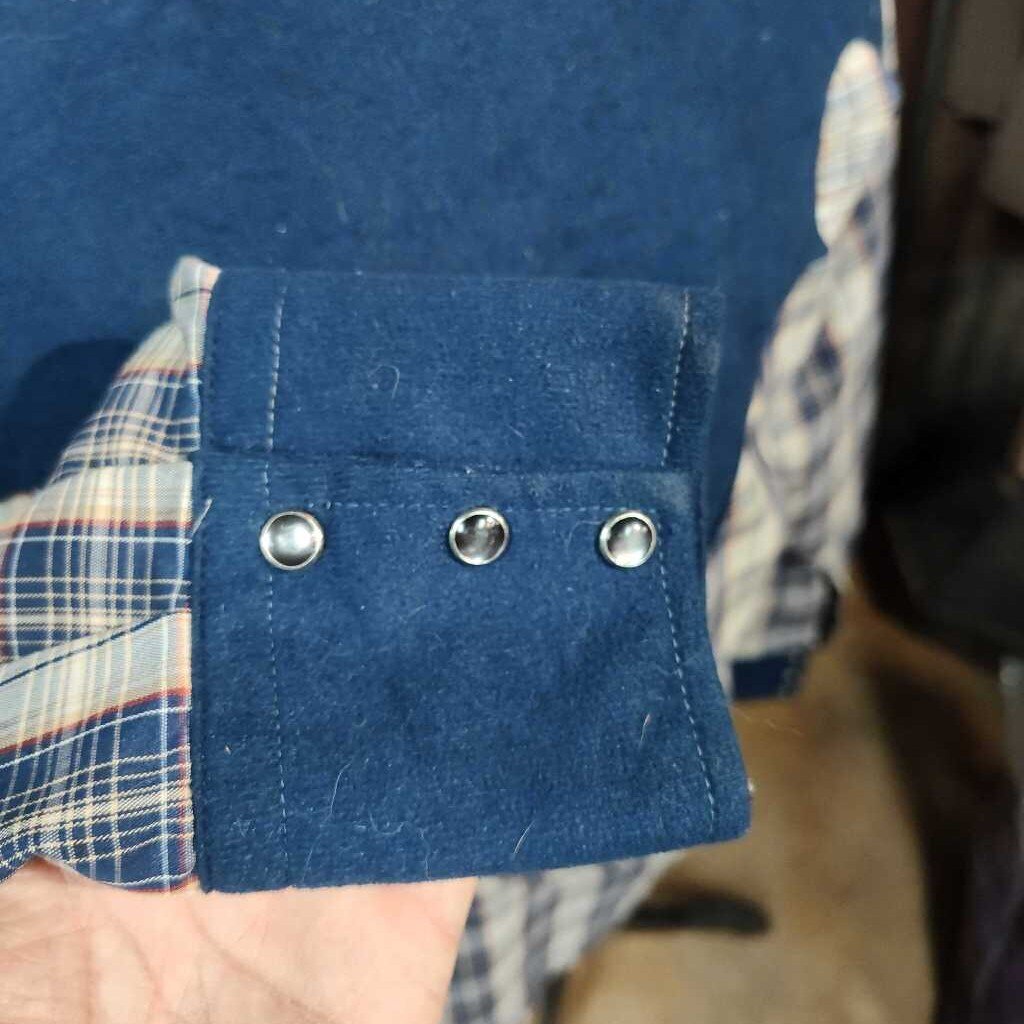 Long sleeve snaps- ladies