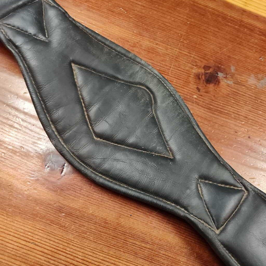 dressage/ monoflap girth