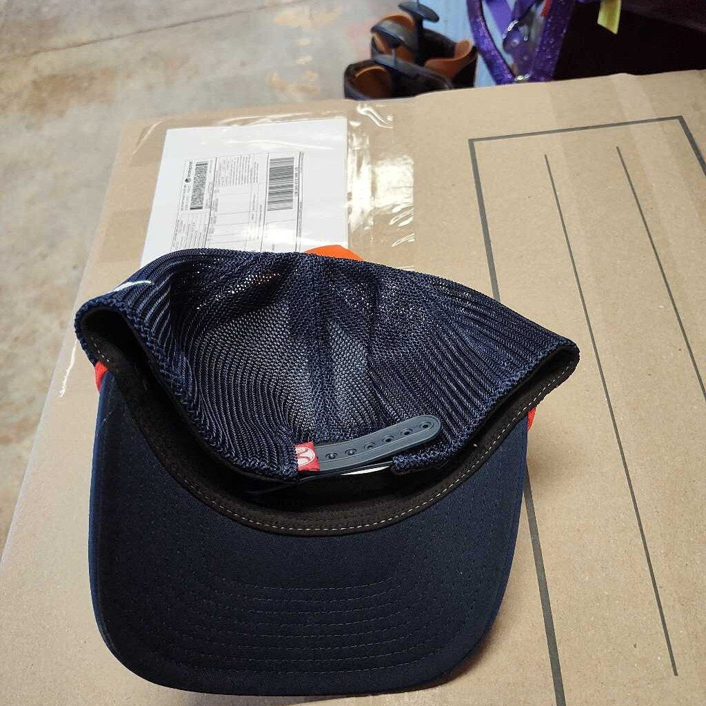 baseball hat- rope