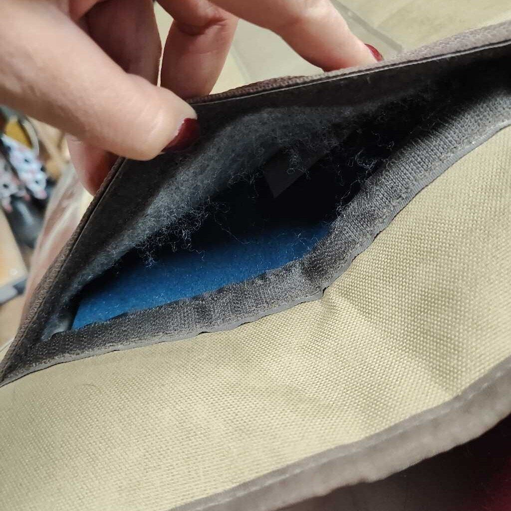felt underside