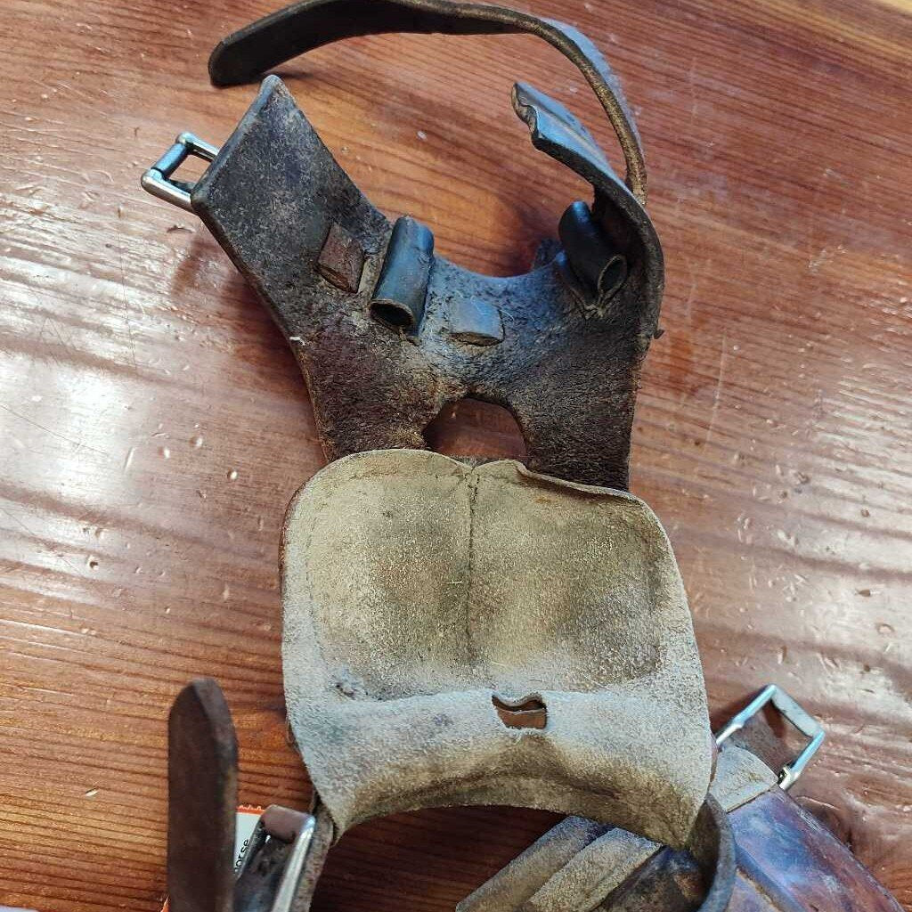 Leather skid boots