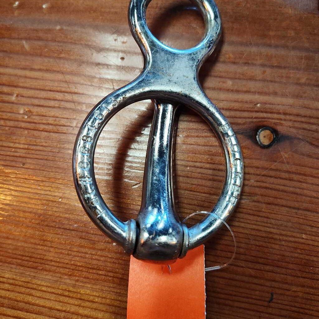 Blocker tie ring