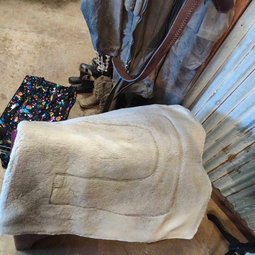 Wool pad