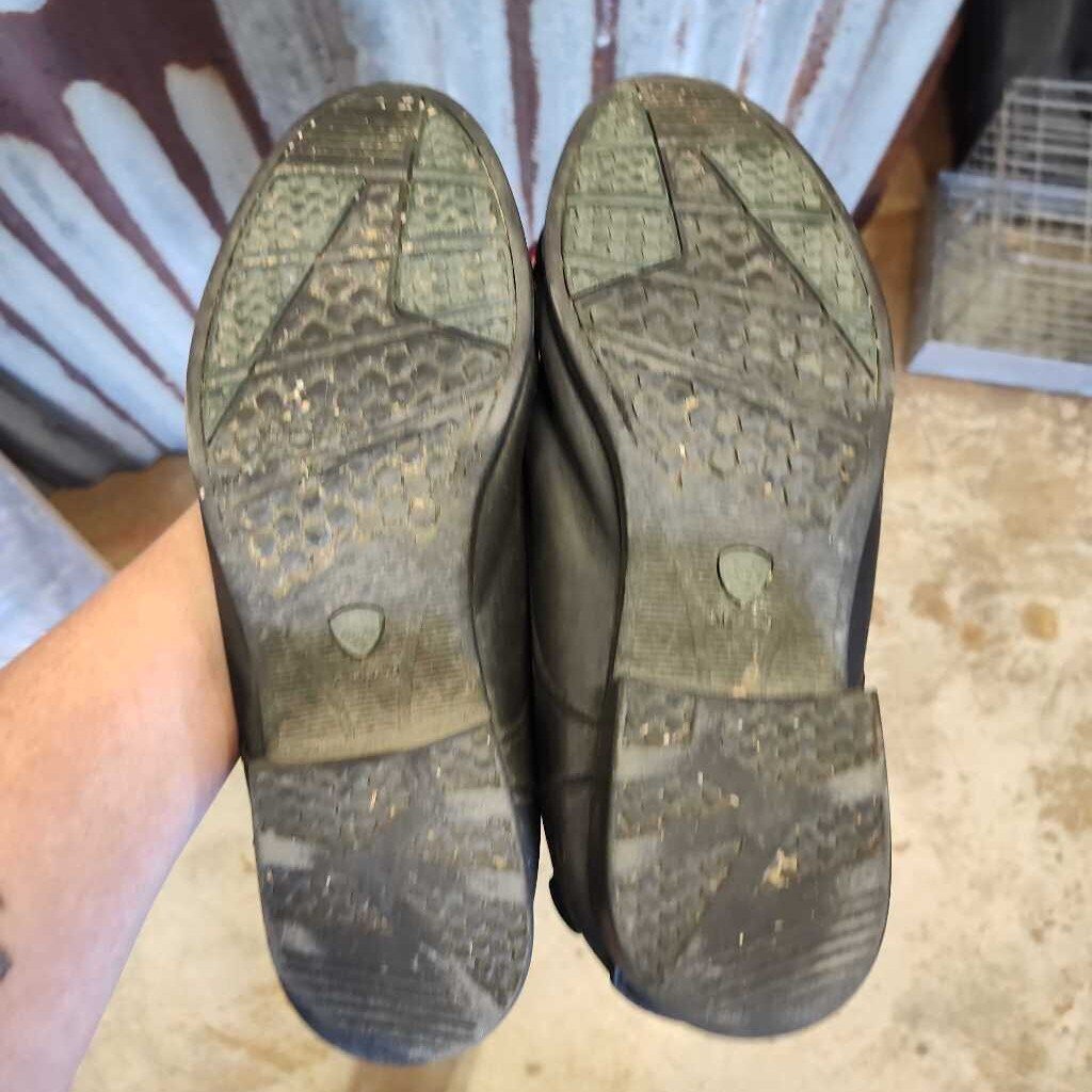 Field boots