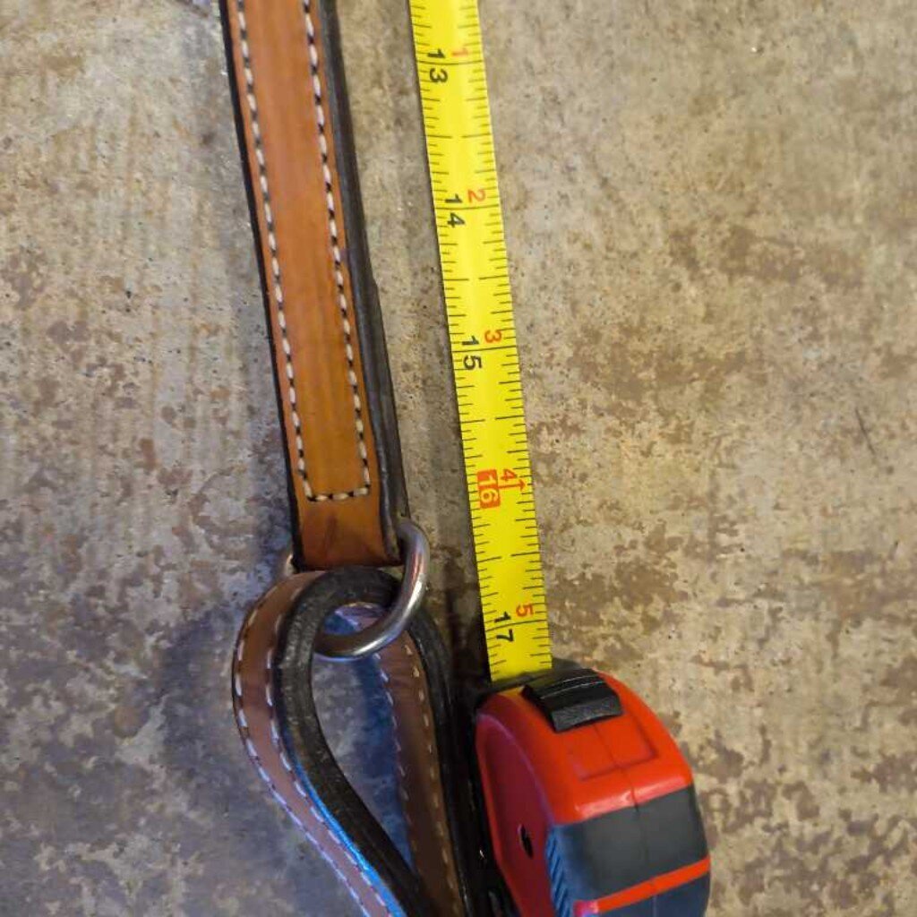 Show breastcollar