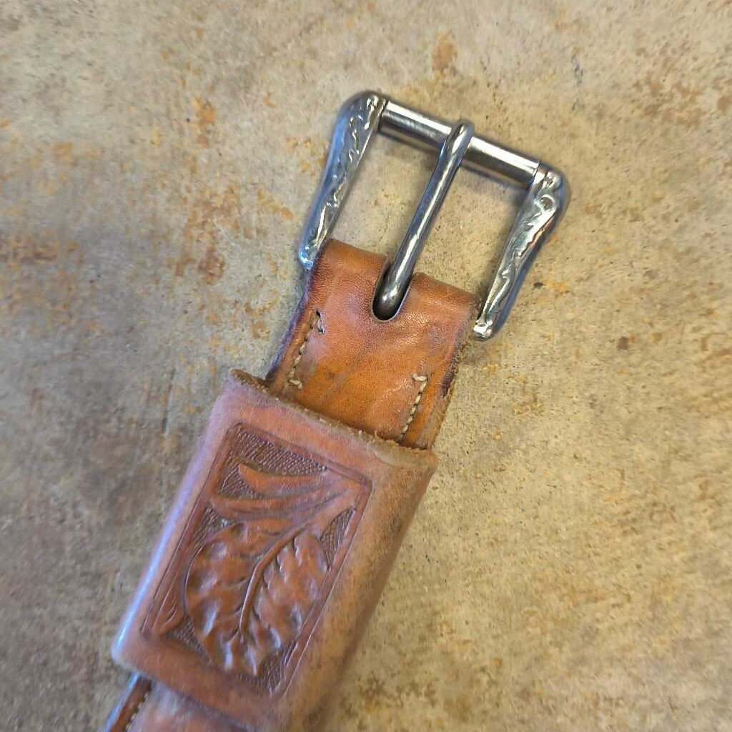 Leather back cinch