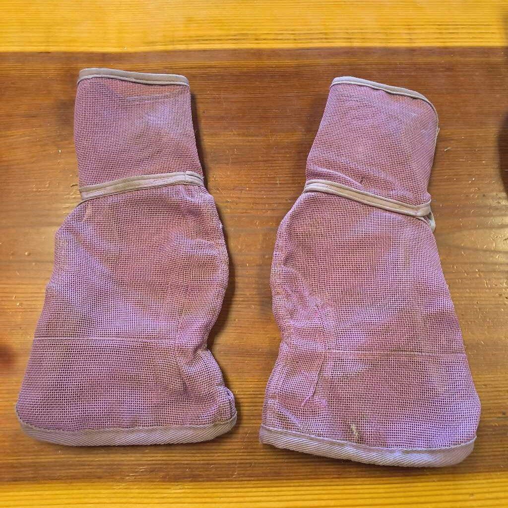 set of (4) fly boots
