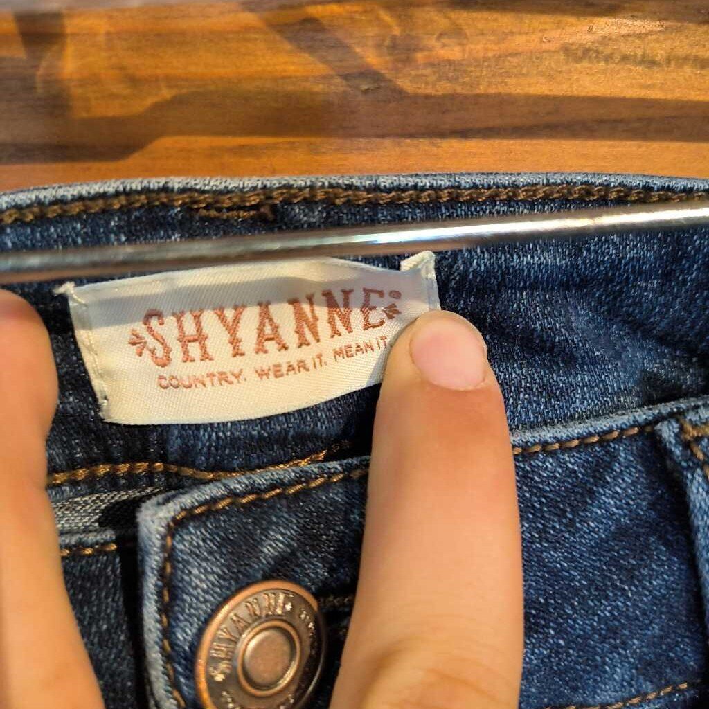 button front no back pockets