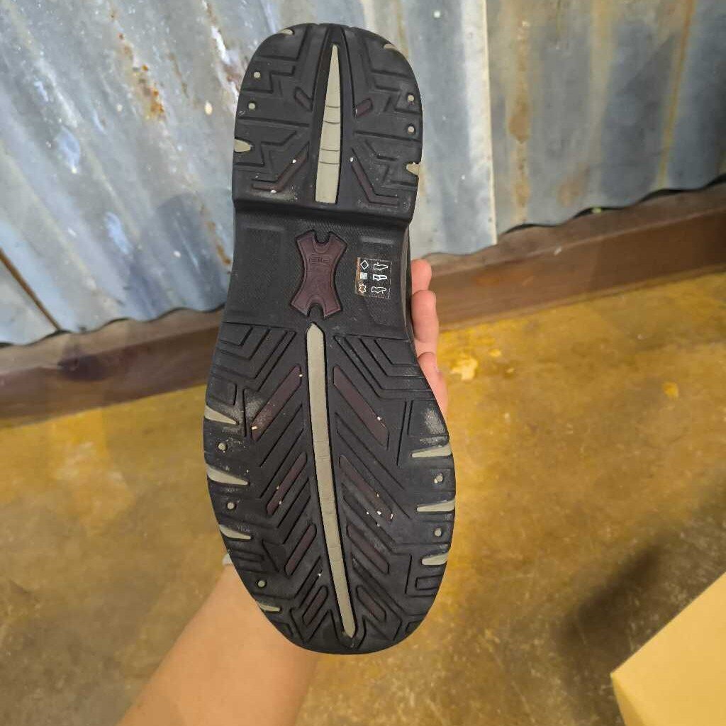 Terrain boots new in box
