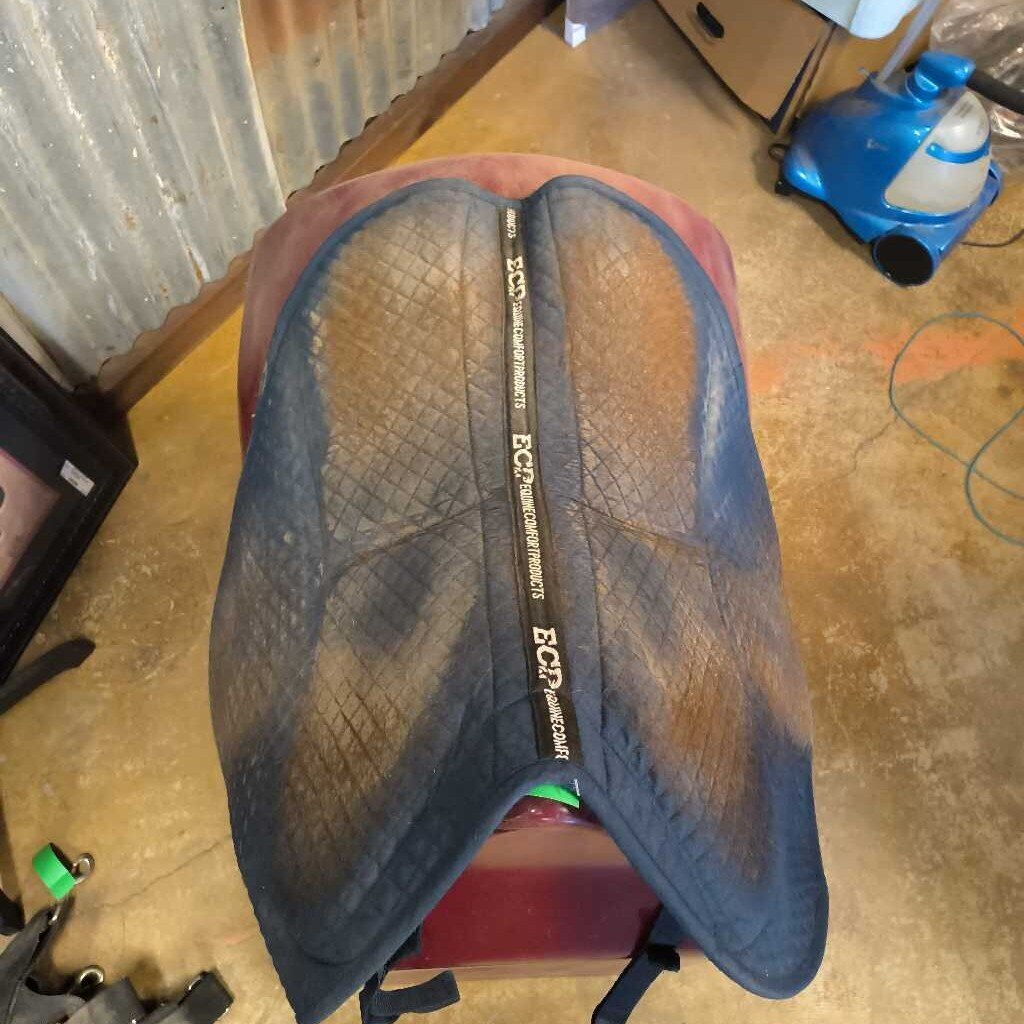 Swimmable contour pad